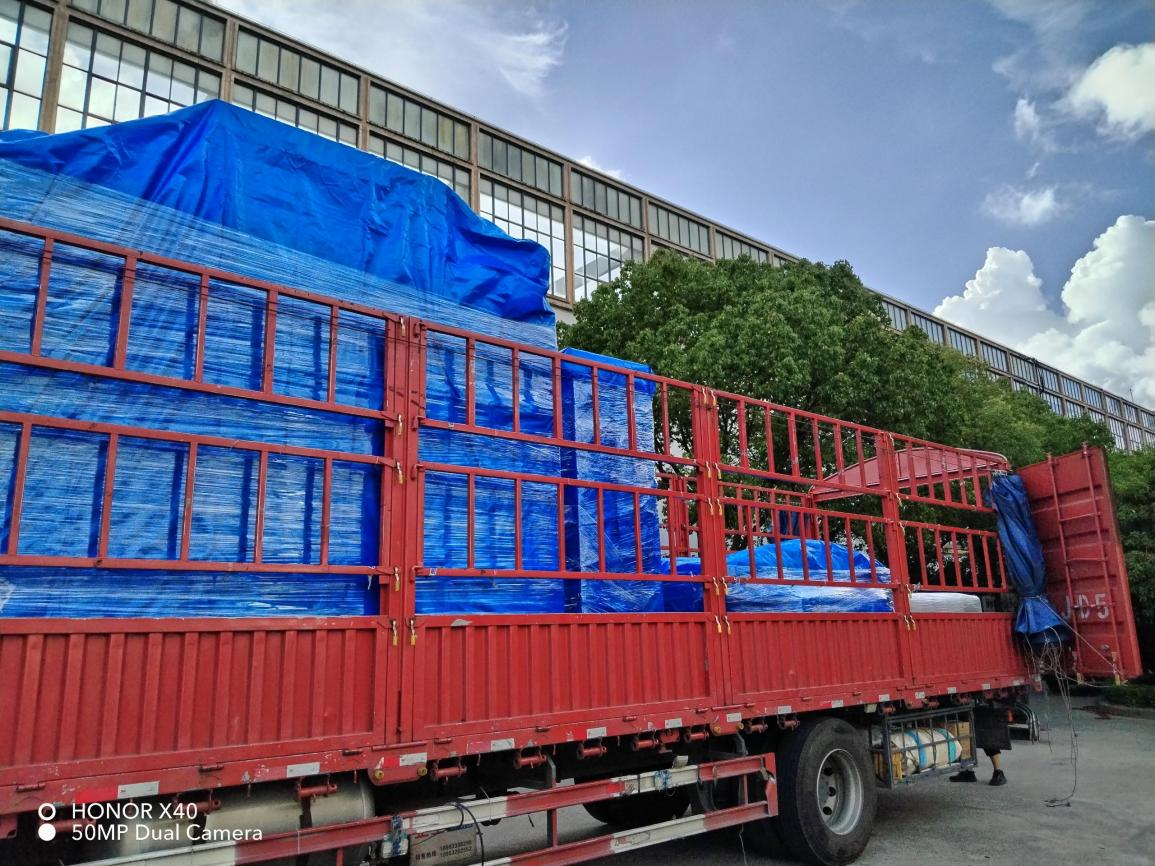 상하이 Jun Tianhu Branch School에서 배송